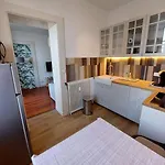 Le Mirabeau Vue *