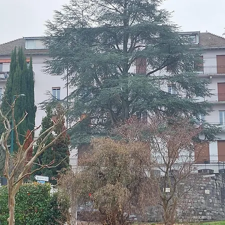 Le Mirabeau Vue *